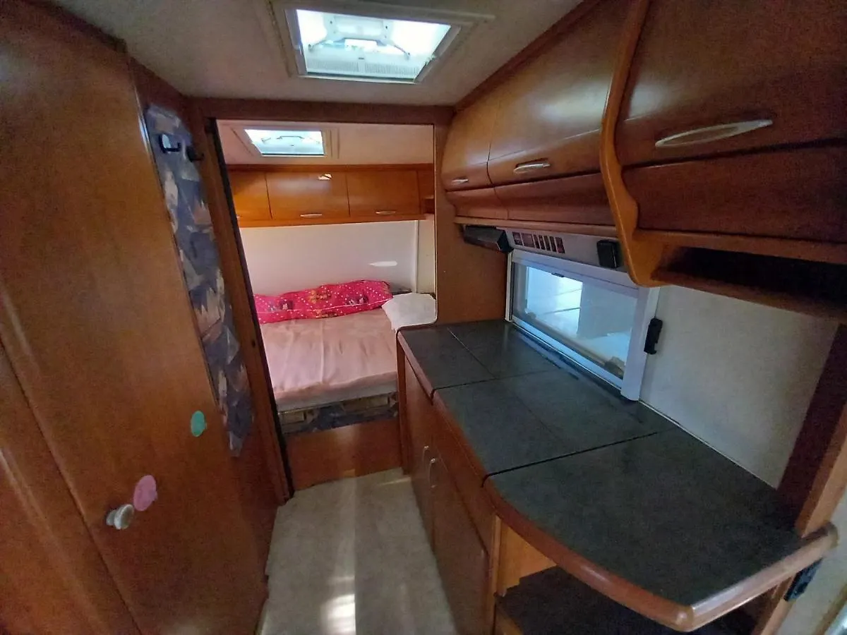 Guest house Room In Cabin - Caravan Near The Sea 6 Ugljan